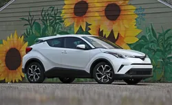 Toyota C-HR Generation 1 (facelift 2019)