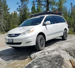 Toyota Sienna Generation 2