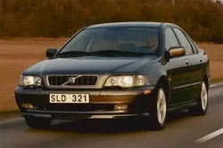 Volvo S40 Generation 1 (facelift 2000)
