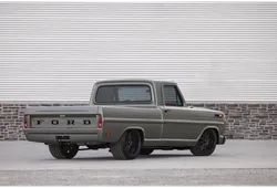 Ford F-100