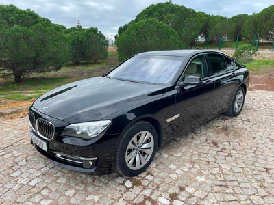 BMW Série 7 730d, Cx. A., 258 CV