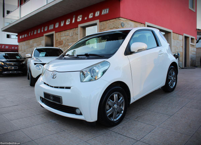 Toyota iQ 1.0 VVT-i