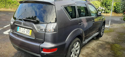 Mitsubishi Outlander 2.2 Diesel, 7 Lugares