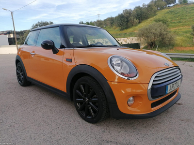 MINI Cooper D 115cv