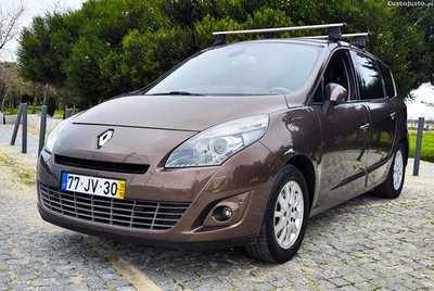 Renault Grand Scénic 1.9 dCi Dynamique S 7L 130 Cv.