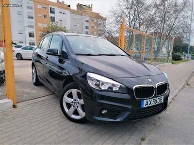 BMW 218 i Active Tourer Basis