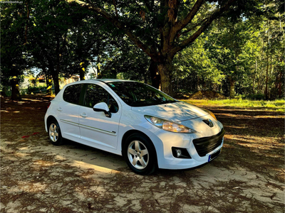 Peugeot 207 1.4 HDI  SPORTIUM Nacional