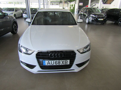 Audi A4 2.0 TDi Multitronic S-line