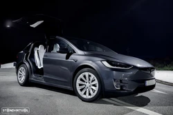 Tesla Model X Standard Range