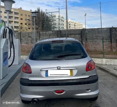 Peugeot 206