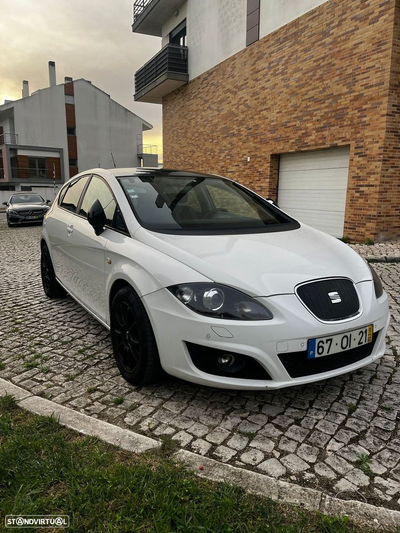 SEAT Leon 1.6 TDI DPF Ecomotive Sport