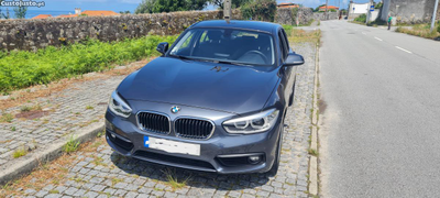 BMW 118 118D Urban Automático