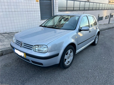 VW Golf IV 5p - c/98.000kms