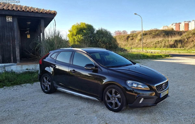 Volvo V40 Cros coutry nacional