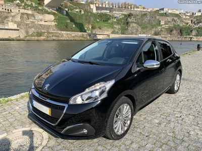 Peugeot 208 1.2 PureTech Style