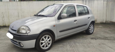 Renault Clio 1.9