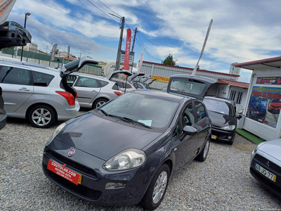 Fiat Grande Punto 1.2i   com  Ar condicionado   1 Dono