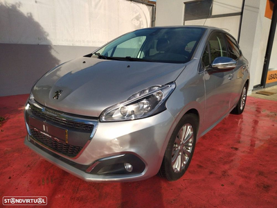 Peugeot 208 1.2 PureTech Allure