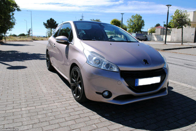 Peugeot 208 1.6 Hdi Griffe 114cv