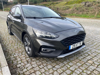 Ford Focus SW  EcoBoost Active