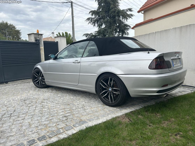 BMW 323 E46