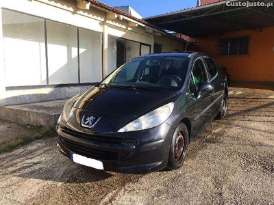 Peugeot 207 1.4