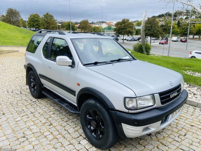 Opel Frontera 2.2DDTI