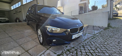 BMW 318 d Touring Blue Performance Luxury Line