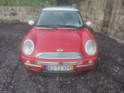 MINI One 1.4 diesel Motor Toyota