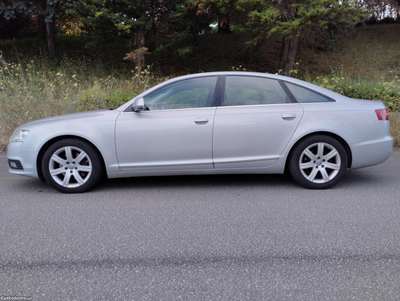 Audi A6 Sedan 2.0 TFSI Sport Multitronic c/ GPS - c/ Gancho de Reboque