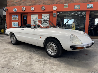 Alfa Romeo Spider 2000 spyder Coda Tronca
