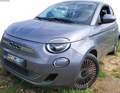 Fiat 500 E 3+1 ICON