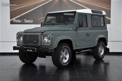 Land Rover Defender TD4 SW 90