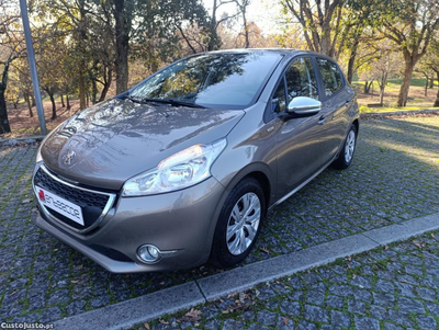 Peugeot 208 UrbanSoul 5 portas