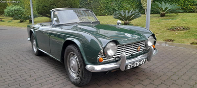 Triumph TR4 Spot roadster/Negociável