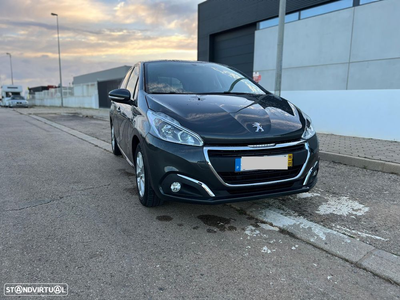 Peugeot 208 1.2 VTi Active