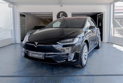 Tesla Model X 100D