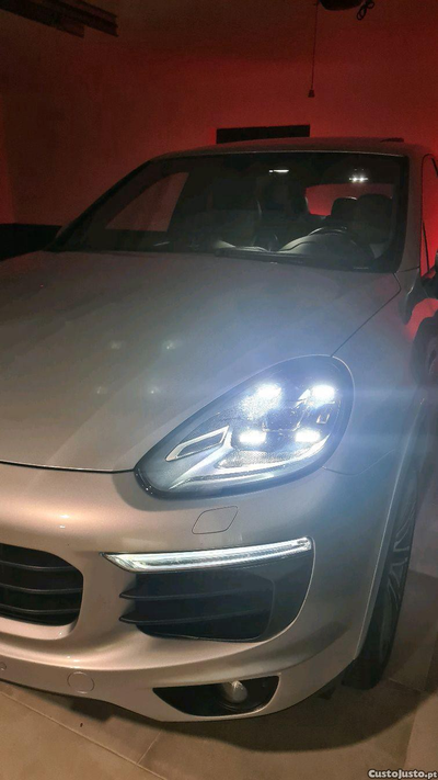 Porsche Cayenne Platinum Edition