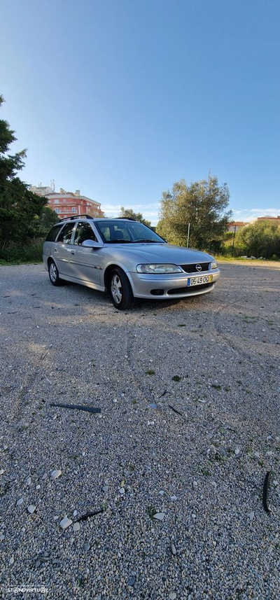 Opel Vectra Caravan 1.6 100