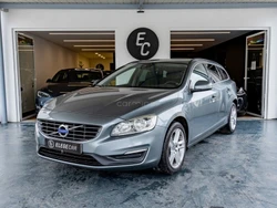 Volvo V60 2.4 D6 R-Design Momentum AWD Phev