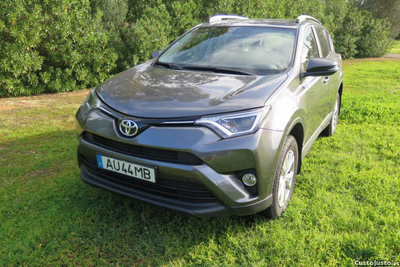 Toyota RAV4 RAV4 (XA40) 4WD (4x4) 2.0 G 150cv