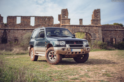 Mitsubishi Pajero V20 2.8 GLS Abas Largas