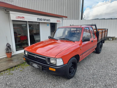 Toyota Hilux King Cab Caixa-Aberta 4x2 2.4D 1993