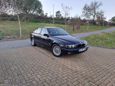 BMW 528 I 193cv caixa manual (GPL)