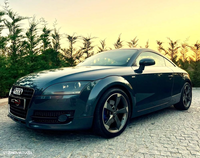 Audi TT Roadster 2.0 TDi quattro S-line