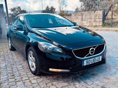 Volvo V40 V40D2 nacional 2017