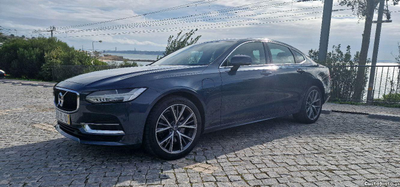 Volvo S90 T8 400cv