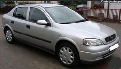 Opel Astra 5 portas confort