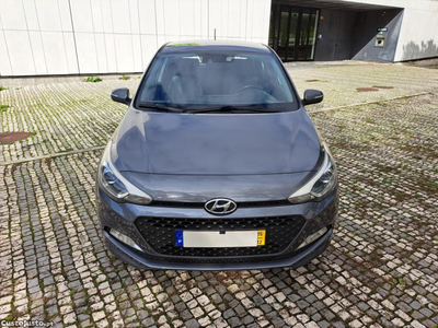 Hyundai i20 CRDI Comfort + Pack Look + JLL16 - NACIONAL