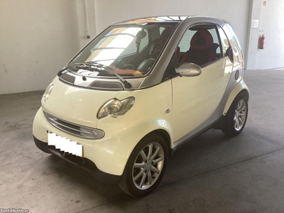 Smart ForTwo 0.8 CDI Passion Automático com A/C e Teto Panorâmico - 05